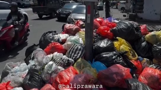 Lixo em Bali