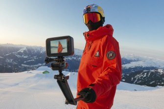 Improves to stabalisation means you can get very smooth high-resolution video even when you’re really moving.