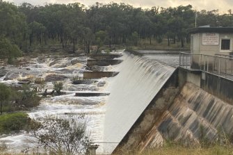 Rain over two days has filled Stanthorpe’s Storm King Dam, which provides water for the town of Stanthorpe. Storm King Dam has been empty for 18 months.