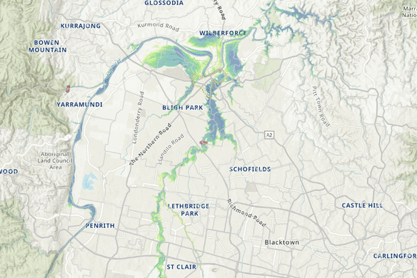 Graphics showing the extent of small floods (1 in 5 chance of happening every year) to the biggest flood possible (less than 0.1&#37; chance of happening in an 80-year lifetime). Windsor is  between Bligh Park and Wilberforce.