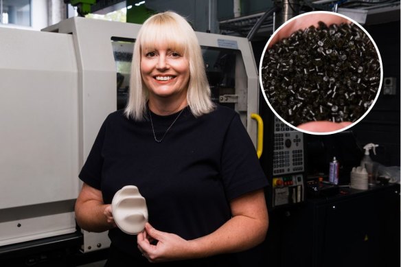 Fionnuala Quin with a taco holder made out of Kelpy’s seaweed plastic pellets.