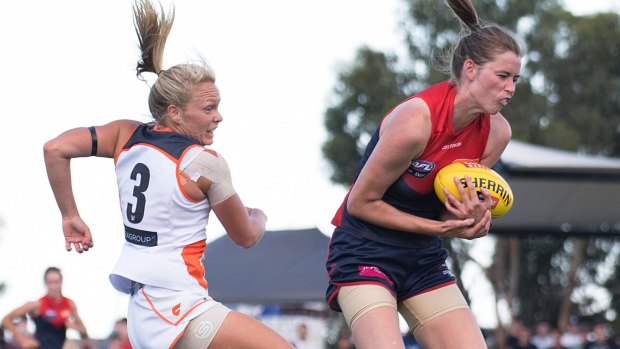 Rivals last year, Phoebe McWilliams and Erin Hoare have both sign for Geelong. 
