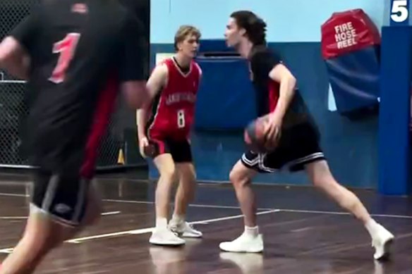 Giddey drives his team forward.
