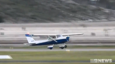 A Western Australian trainee pilot has successfully made an emergency landing. 