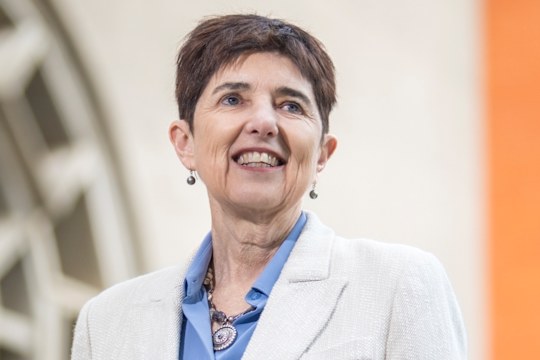 Professor Robyn Ward Professor Monash University.