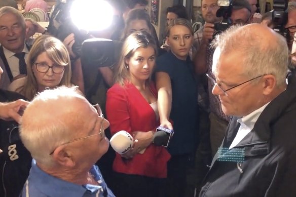 “If you have a go, you get a go” ... pensioner Ray Drury has his go at the Prime Minister in a Newcastle pub. 