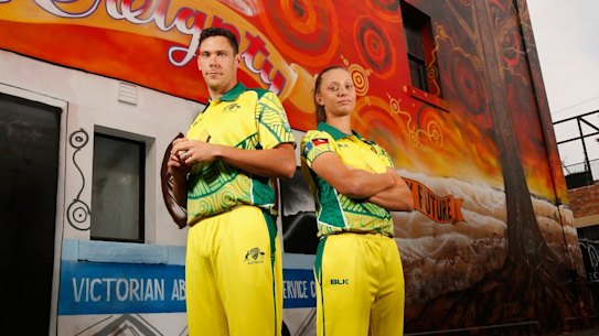 Scott Boland and Ash Gardner pose for a photo in 2018. 
