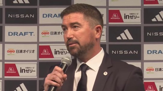 Harry Kewell has been officially unveiled as the new head coach of Yokohama F. Marinos.