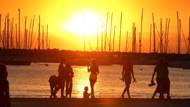 The sun will be harshly felt across WA on Christmas Day this year.
