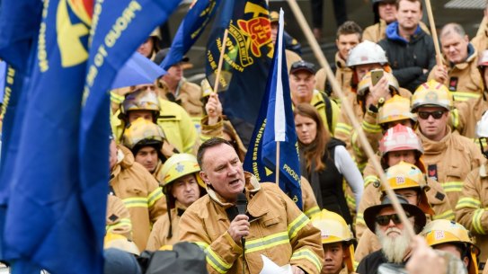 UFU secretary Peter Marshall speaking at a rally outside parliament in 2016