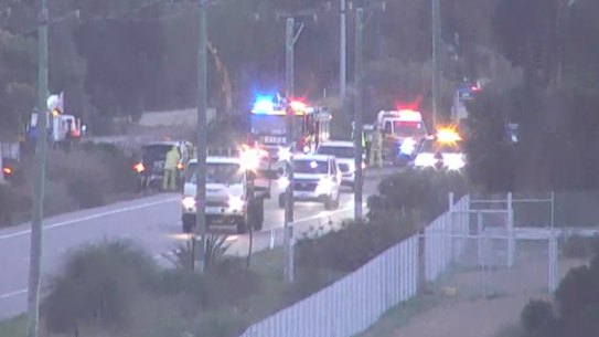 Perth storm: Record winds smash Perth leaving 35,000 without power, and ...