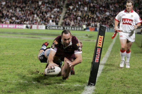 Adam Mogg scores for Queensland during game two of the 2006 State of Origin series at Suncorp Stadium.
