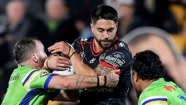 Stay the course: Shaun Johnson (centre) felt the Warriors simply found a way to win against Canberra.