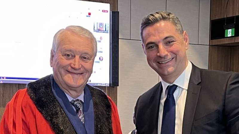 The deputy mayor says he was stabbed in the back. Now he’s coming for the mayor