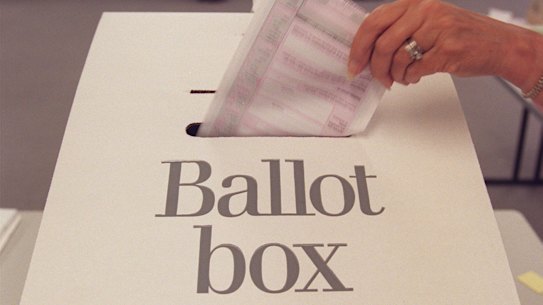 US experts and politicians are considering the value of compulsory voting.