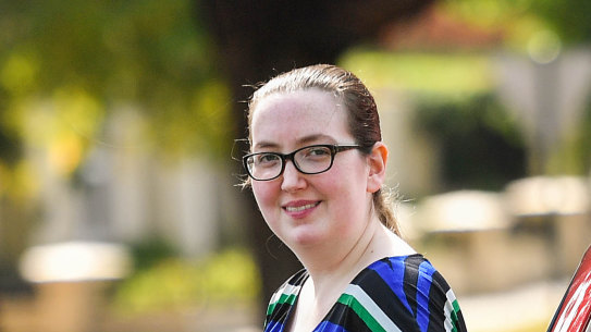 Genevieve Hughes, who lives near Box Hill Hospital, is offering health workers a free carpark near her home and a lift from there to the hospital. 