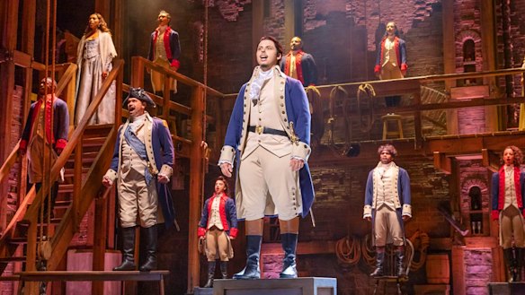 Jason Arrow and the Australian Hamilton cast at the performance premiere in Sydney.