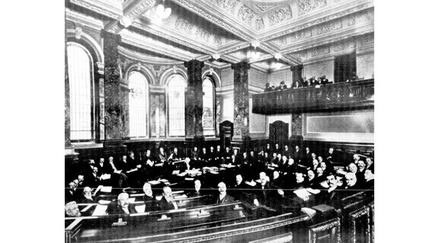 Opening of the new Melbourne City Council Chamber, 1910.