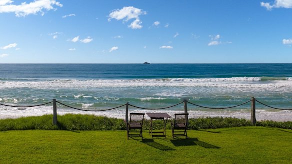 Damien Gance, the son of Chemist Warehouse co-founder Sam Gance, and his wife, Sasha Robertson, have purchased a vacant block of land in Byron Bay.
