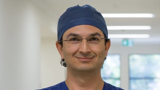 Surgeon Dr Munjed Al Muderis has joked about maggots during a conference in Melbourne. 