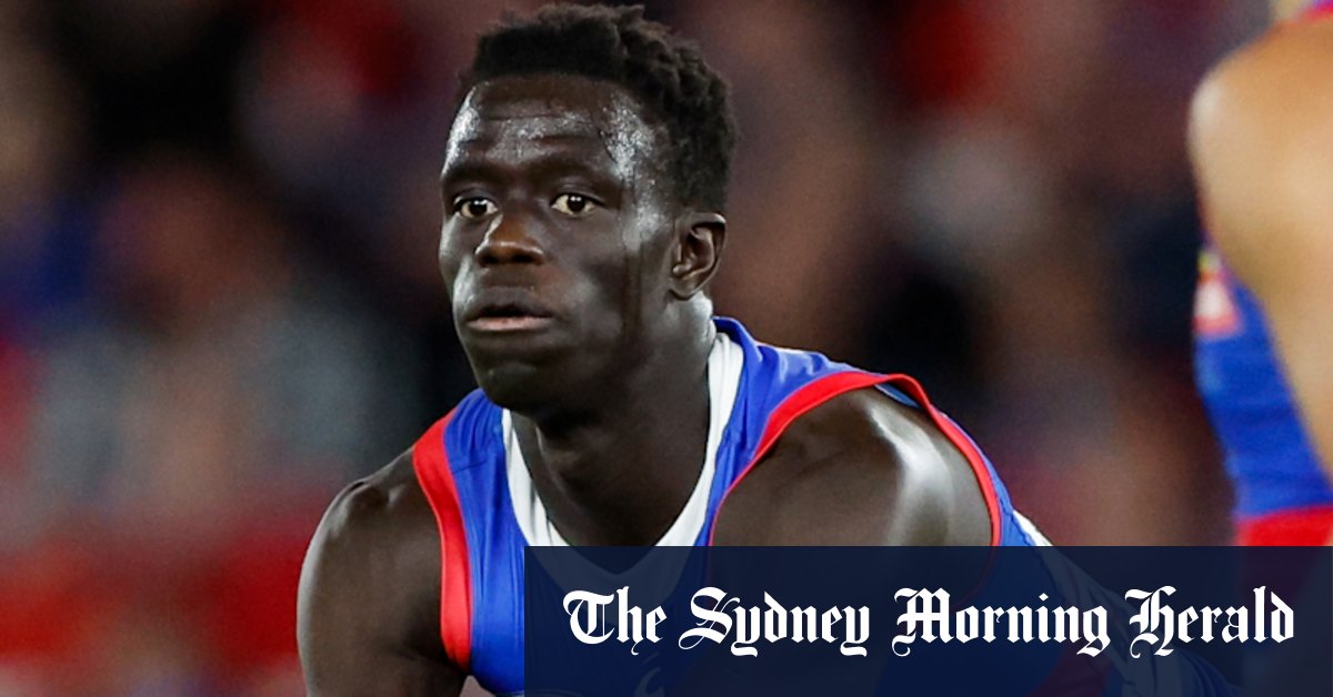 Bulldogs’ Buku Khamis requests trade to Carlton