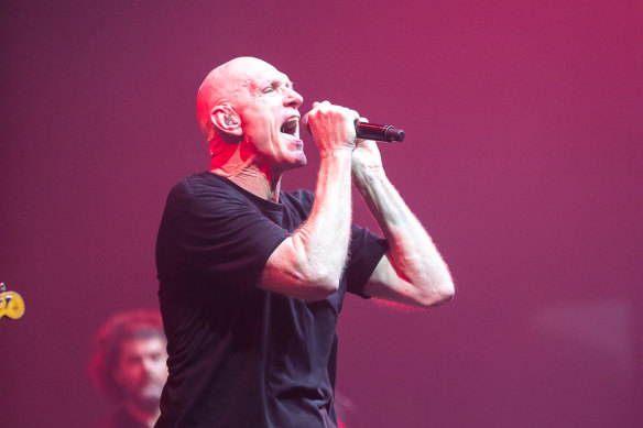 Peter Garrett berated the audience for not engaging with the new material.