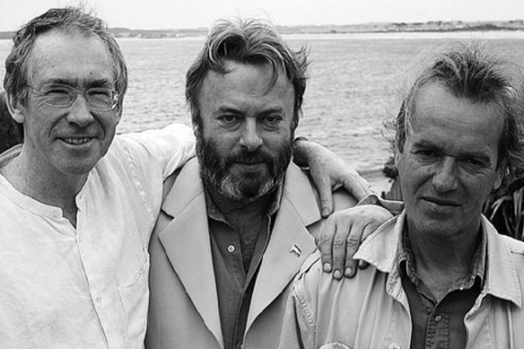 Martin Amis (centre) with friends Ian McEwan  and Christopher Hitchens. 