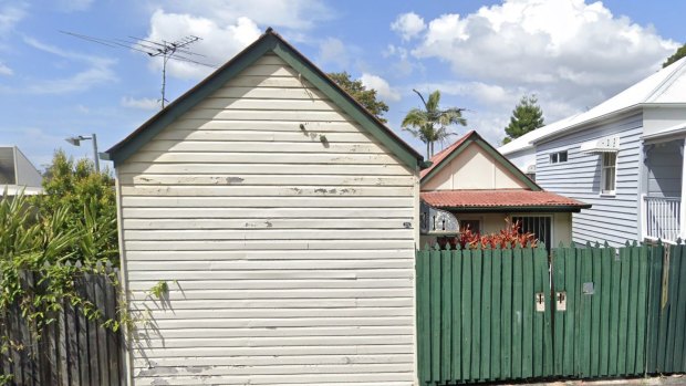 23 Kent Street in New Farm, a pre-1911 cottage.