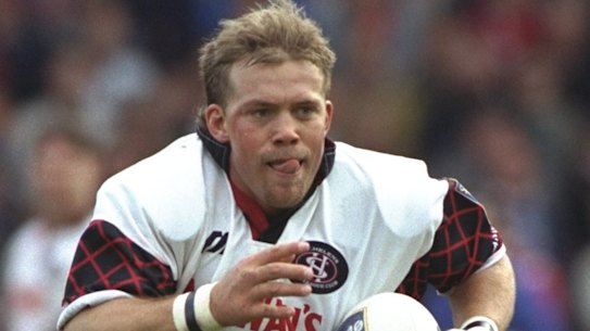 Bobbie Goulding playing for St Helens in 1997.