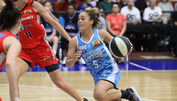 Leilani Mitchell finished with 22 points against Perth. 