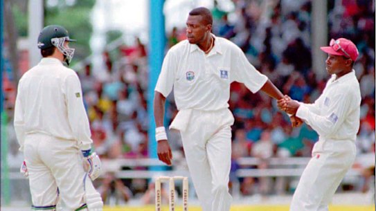 Richie Richardson holds Curtly Ambrose back from Steve Waugh in 1995.