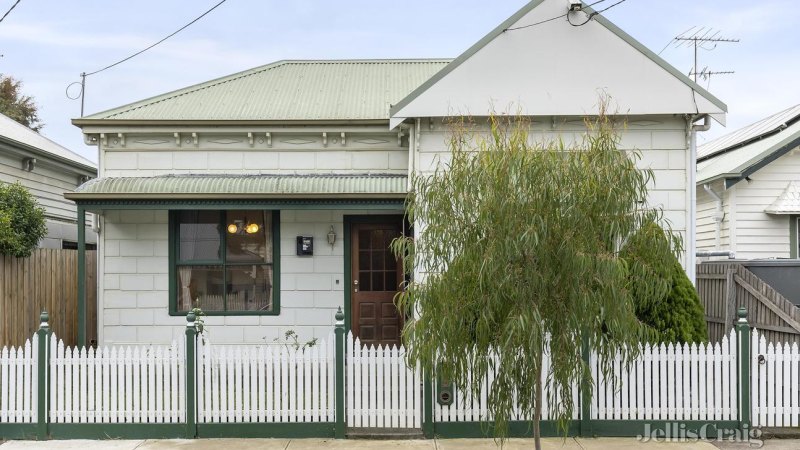 Local renters buy Northcote home for $1.73 million with plans to renovate