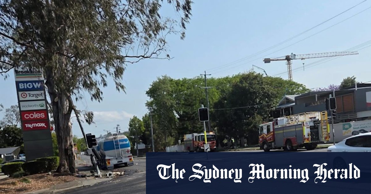 Tanker spills diesel across road in northern Brisbane