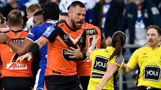 Tigers prop David Klemmer was sin-binned for dissent involving referee Kasey Badger.