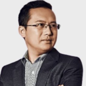 Shein’s chief executive officer Chris Xu (also known as Xu Yangtian) is believed to have a net worth of around $US23.5 billion. 