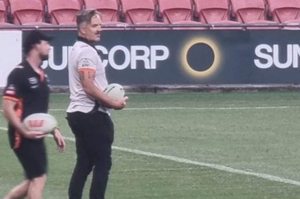 Justin Pascoe with a Steeden before the match at Suncorp.
