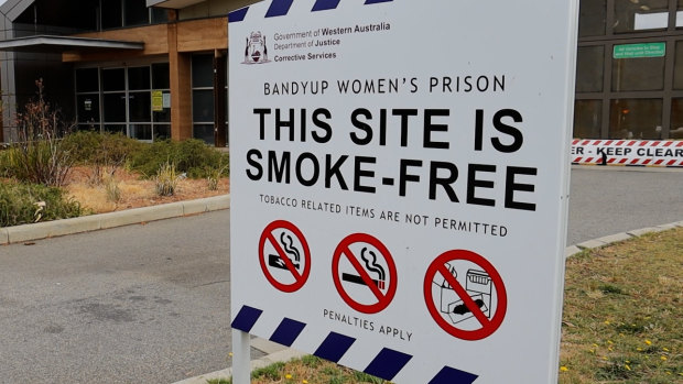 WA women’s prisons to stub out smoking