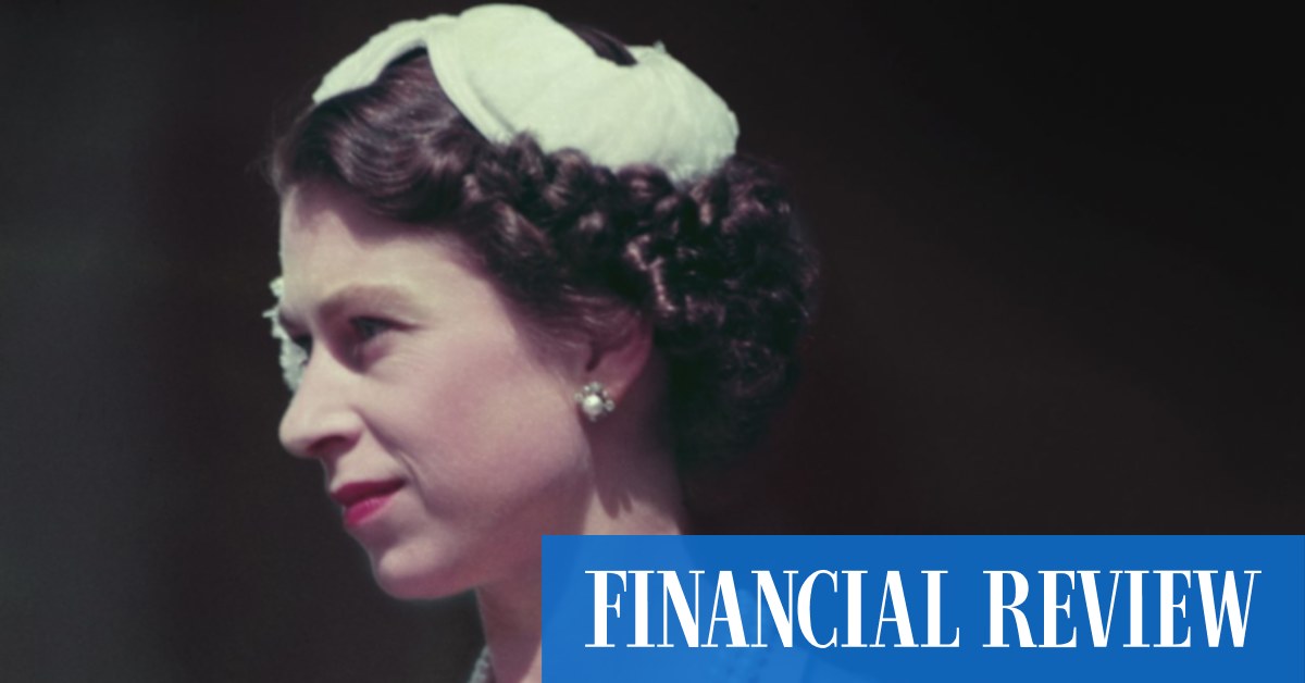 Queen Elizabeth dies: making history on royal tours of Australia - Vimarsana News