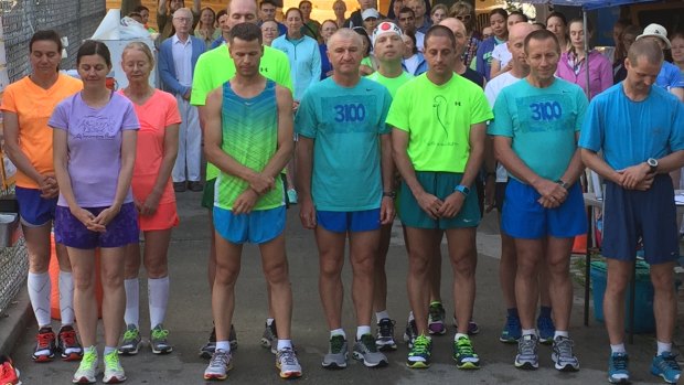 A long run ahead: the start of the "3100" which takes competitors almost 5,000 kilometres around a New York block. 