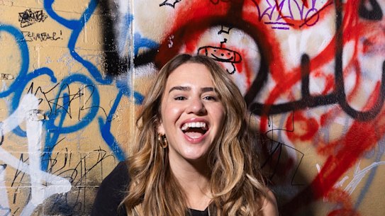 Comedian Michelle Brasier is performing her musical comedy Average Bear at Sydney Festival, newly fleshed out with five-part harmonies and a string section.