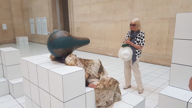Susan Parsons conversing with The Squash at Tate Britain