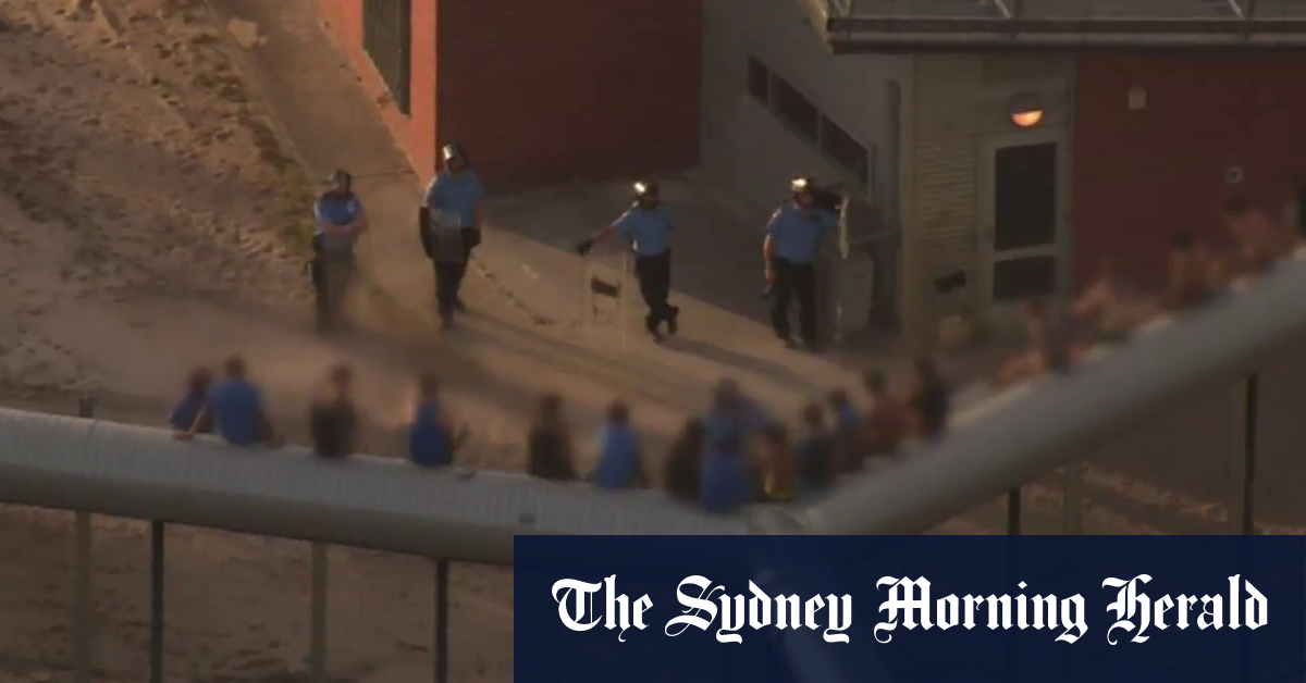 Banksia Hill riot: Inmates 'provoked' into eight-hour Banksia Hill stand-off, mum says - Vimarsana News