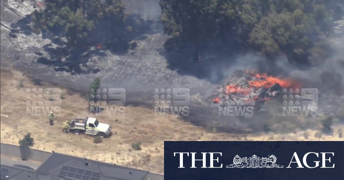 Perth bushfire: Kwinana Freeway closed as crews battle multiple fires in Cockburn - Vimarsana News