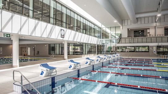 The Presbyterian Ladies' College aquatic center features a 50-foot, eight-lane swimming pool, an 18-foot swimming pool, diving towers and seating for 400 people.