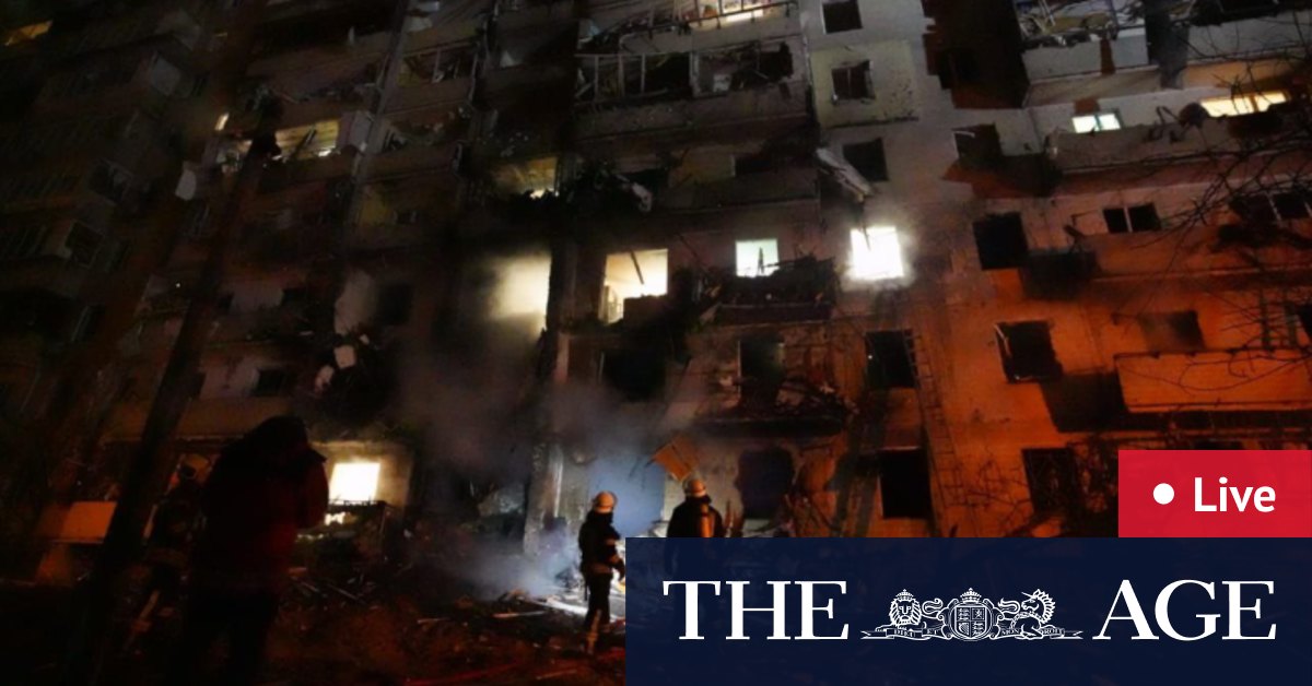 Vladimir Putin attacca Kiev con missili;  Australia e Stati Uniti impongono sanzioni;  Gli avvisi di inondazione si sono intensificati nel Queensland e nel New South Wales