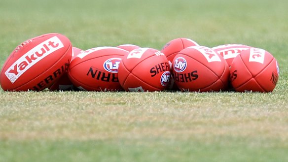 The AFL apologised for its communication. 