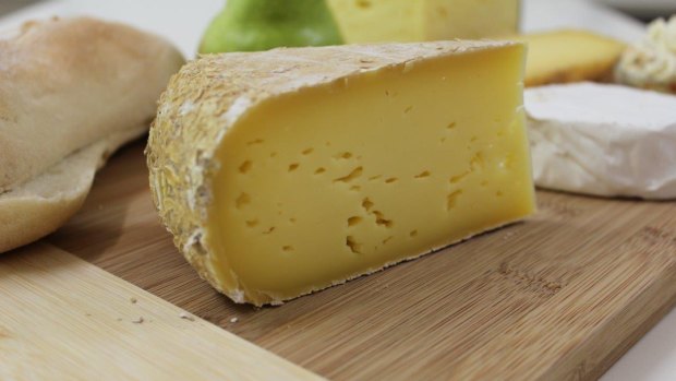 Danish cheese makers have won exclusive rights to use the name Havarti, angering the Australian and US dairy industries. 