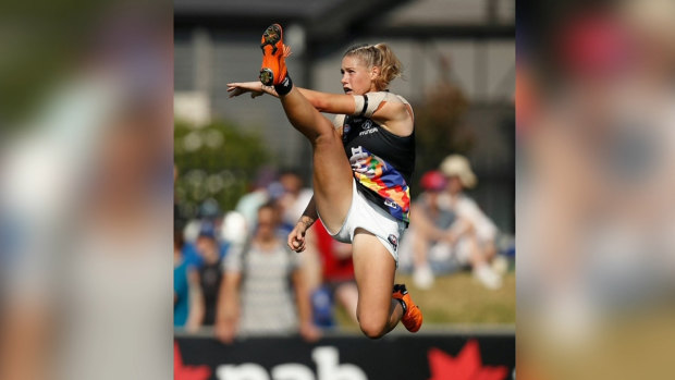 Is canning social media the solution to ending abuse like that directed at AFLW star Tayla Harris? 