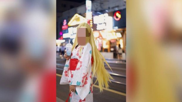 A Chinese woman was interrogated for hours for wearing a Japanese kimono in China. 