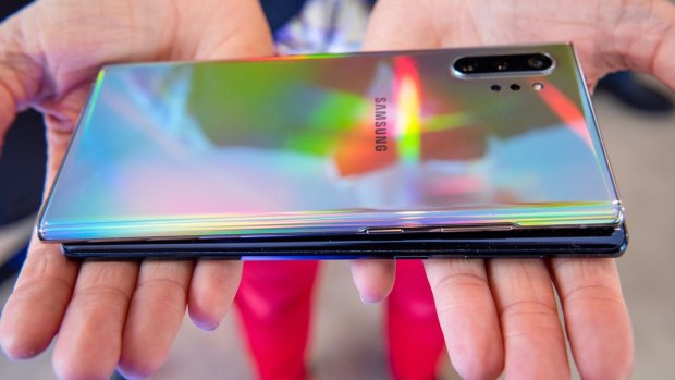 Samsung Galaxy Note 10 renders reveal giant screen and no